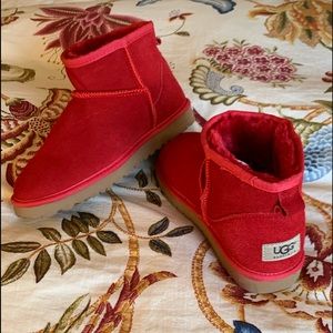 Ugg short booties